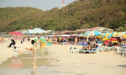 Пляж на острове Ко Лан, Тайланд 2014. Тайланд фото
